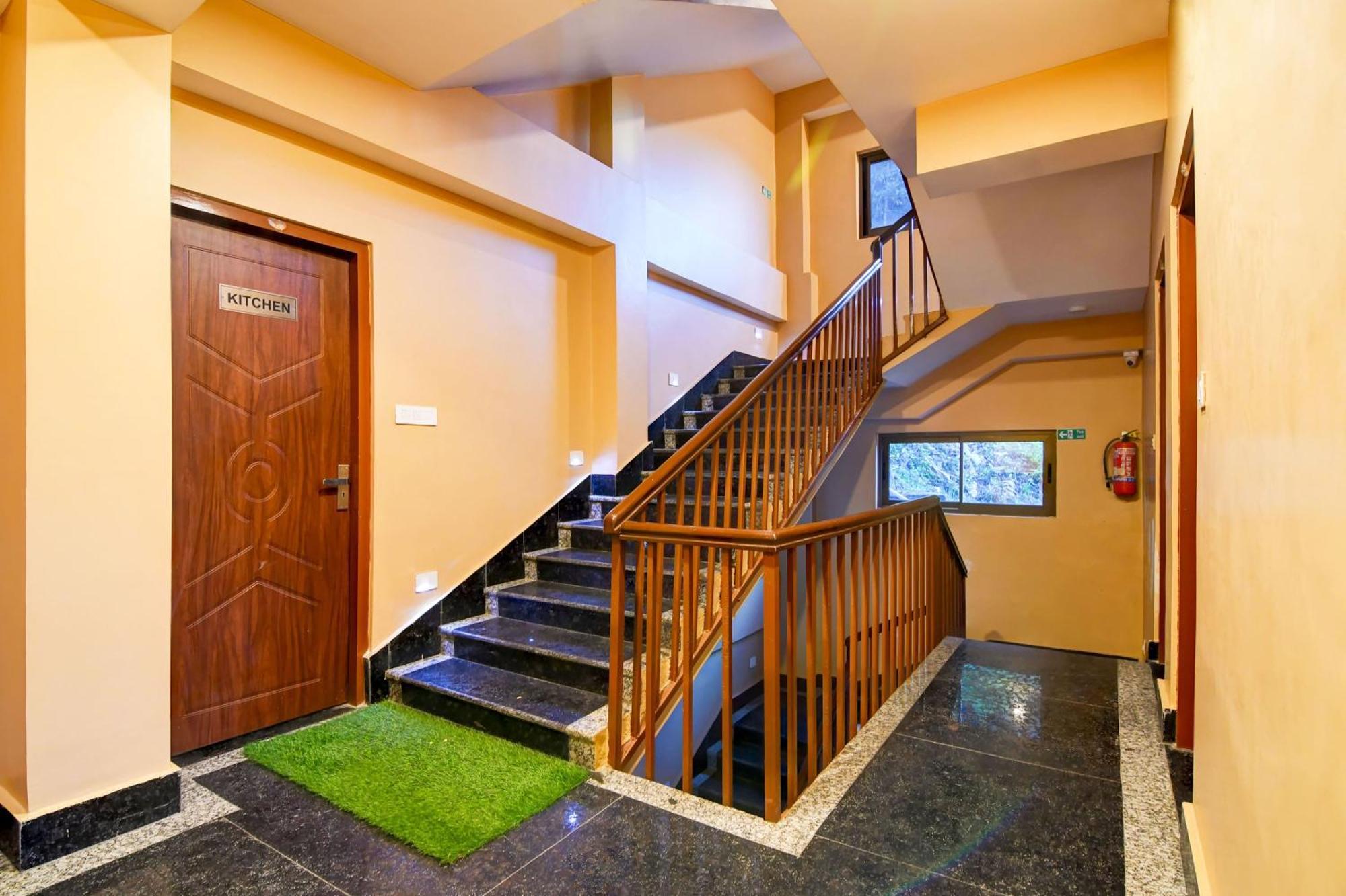 Super Townhouse Downtown Gangtok Hotel Exterior foto