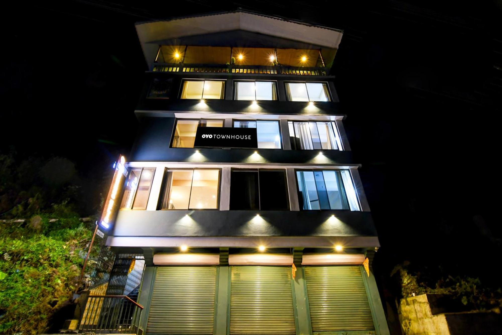 Super Townhouse Downtown Gangtok Hotel Exterior foto